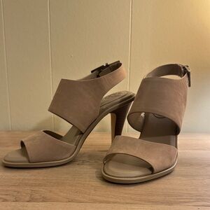 Vince Camuto Tan Women's Heels